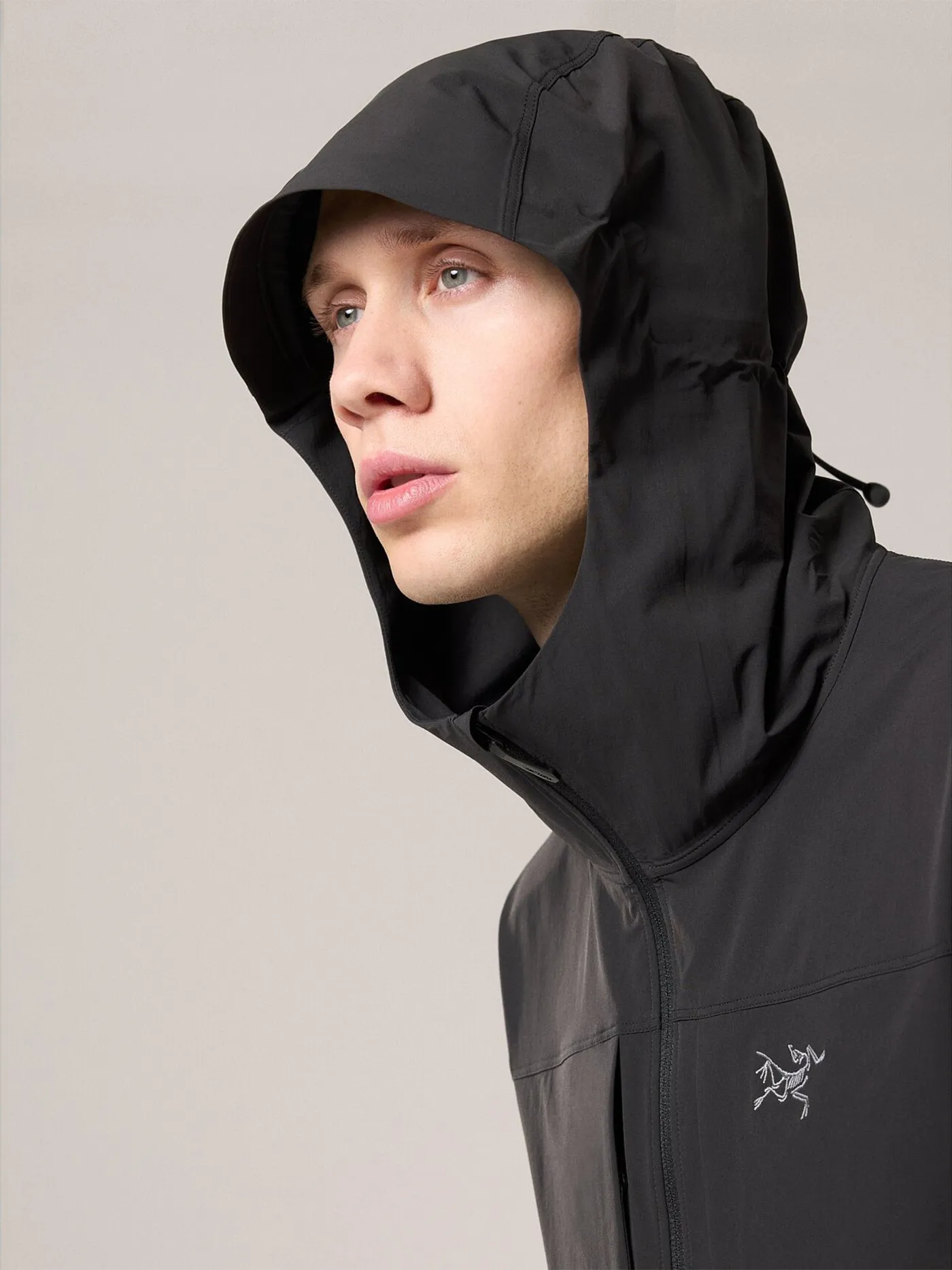 Gamma Lightweight Hooded Jacket